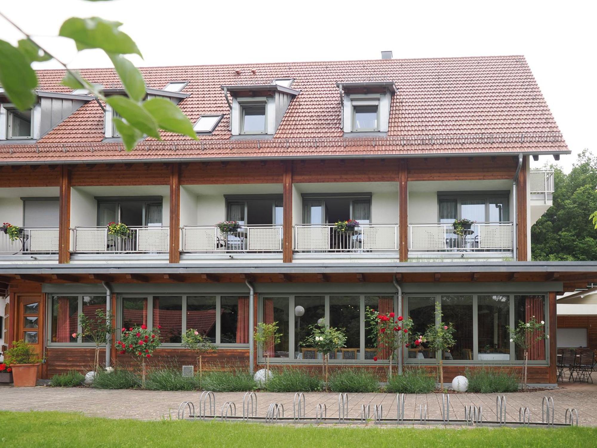 Landhotel Waldheim Pliezhausen Exterior foto